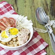 white tuna, chickpeas and egg salad